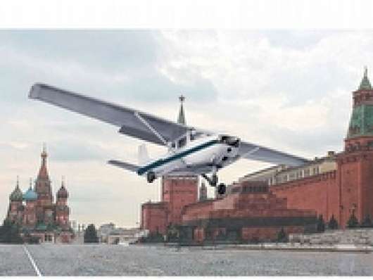 1:48 CA.172 SKYHAWK II -1987-Landing on Red Square