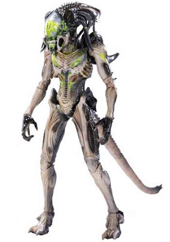 Alien Vs Predator Requiem Previews Exclusive Predalien Battle Damage figure 15cm