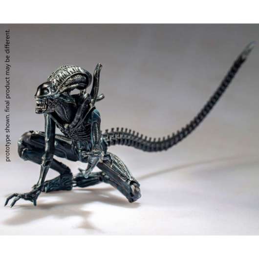 Aliens Crouching Alien Warrior figure 10cm