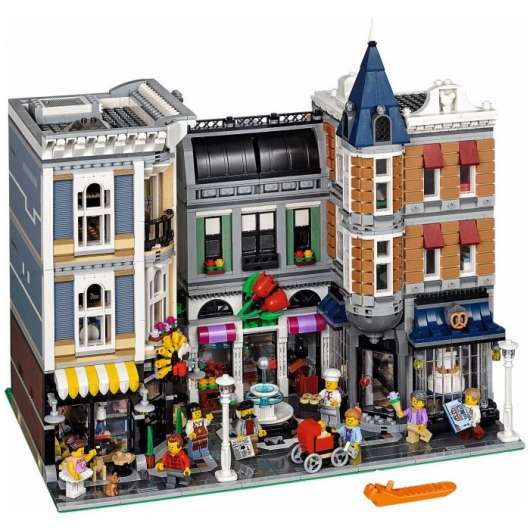 LEGO Creator Assembly Square