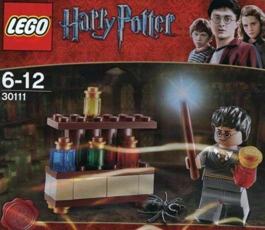 LEGO Harry Potter figure with Laboratory of potions